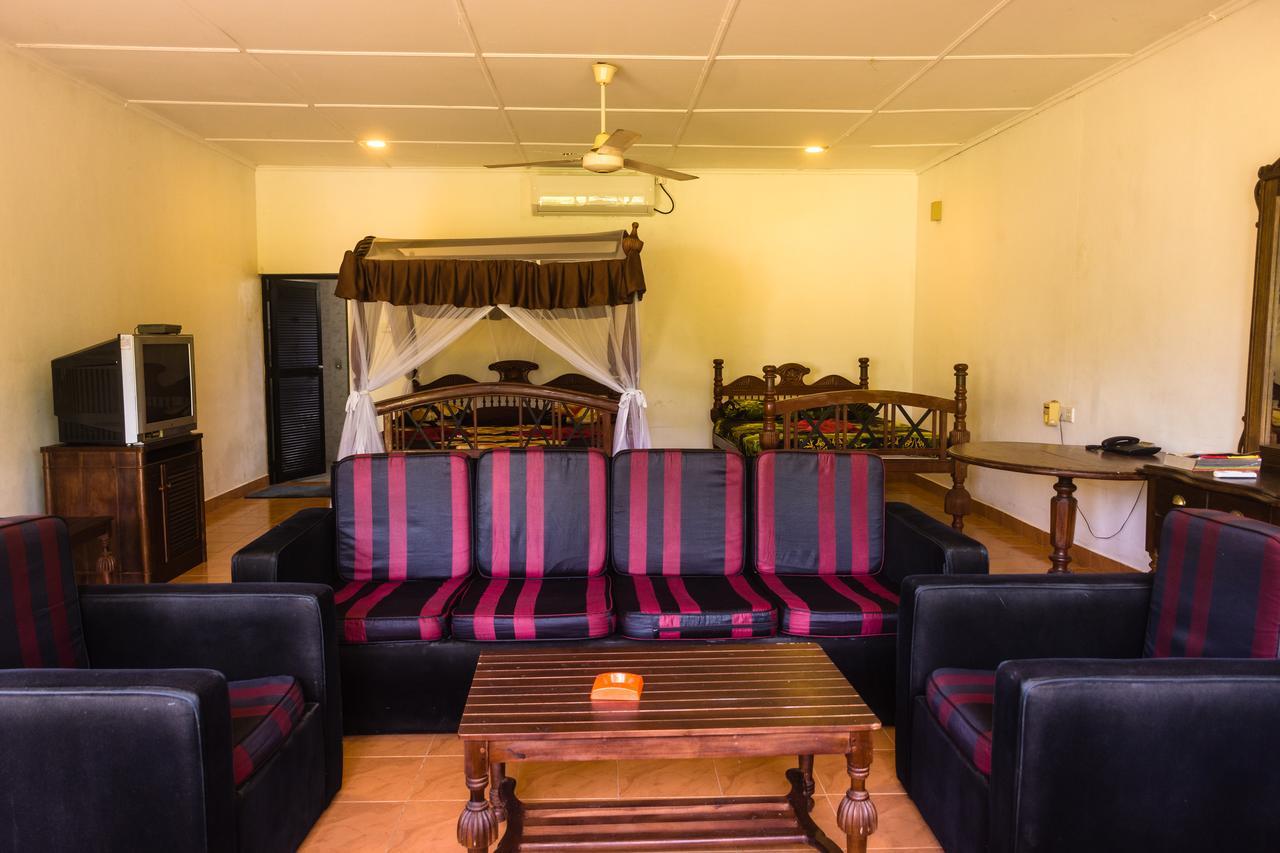 River View Banquet & Resort Wadduwa Ngoại thất bức ảnh
